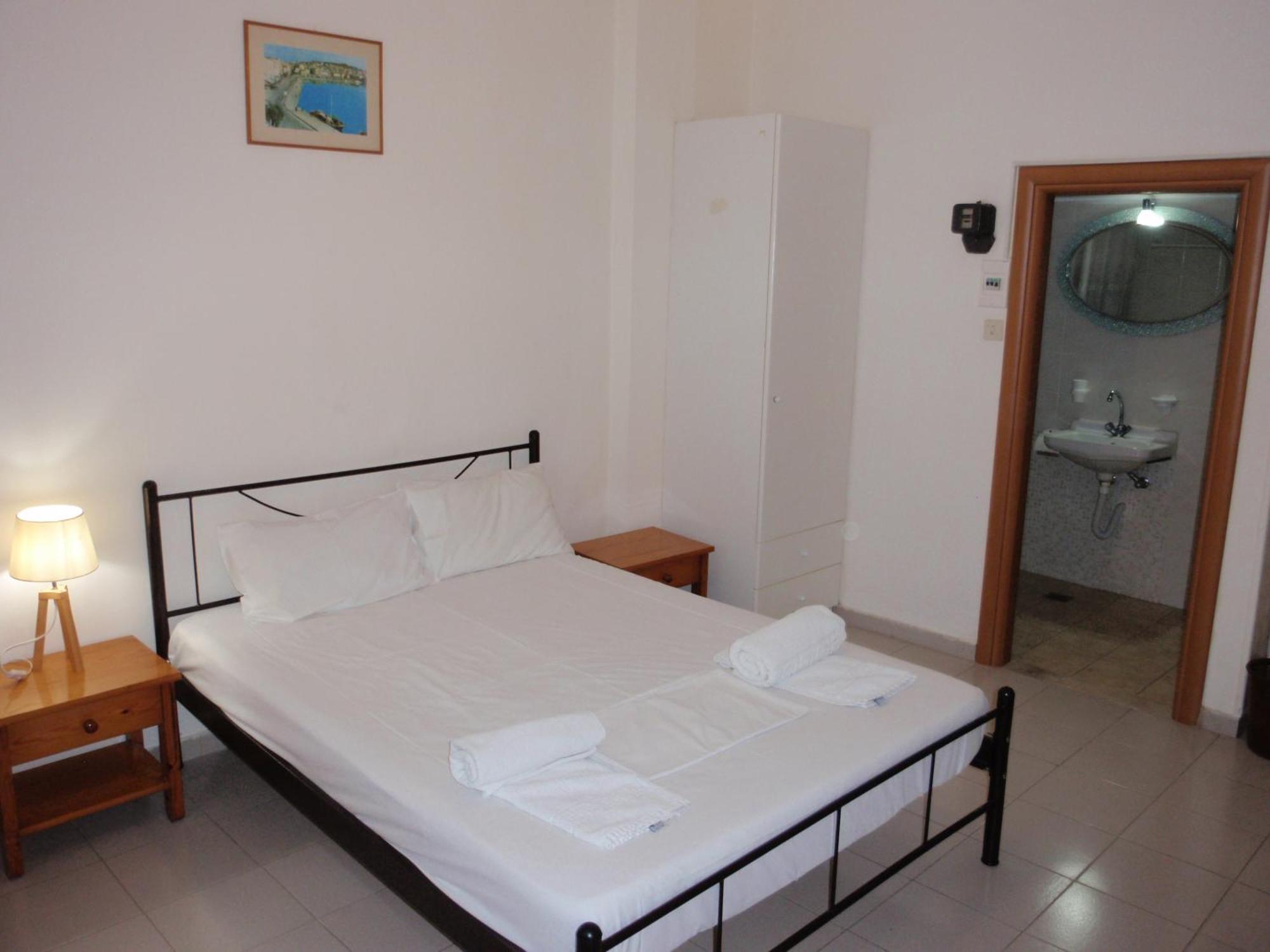 Vazakas Rooms Mytilíni Esterno foto